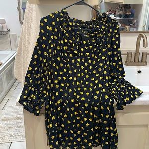 Black with yellow accents, perfect condition. Xl Who what wear brand
